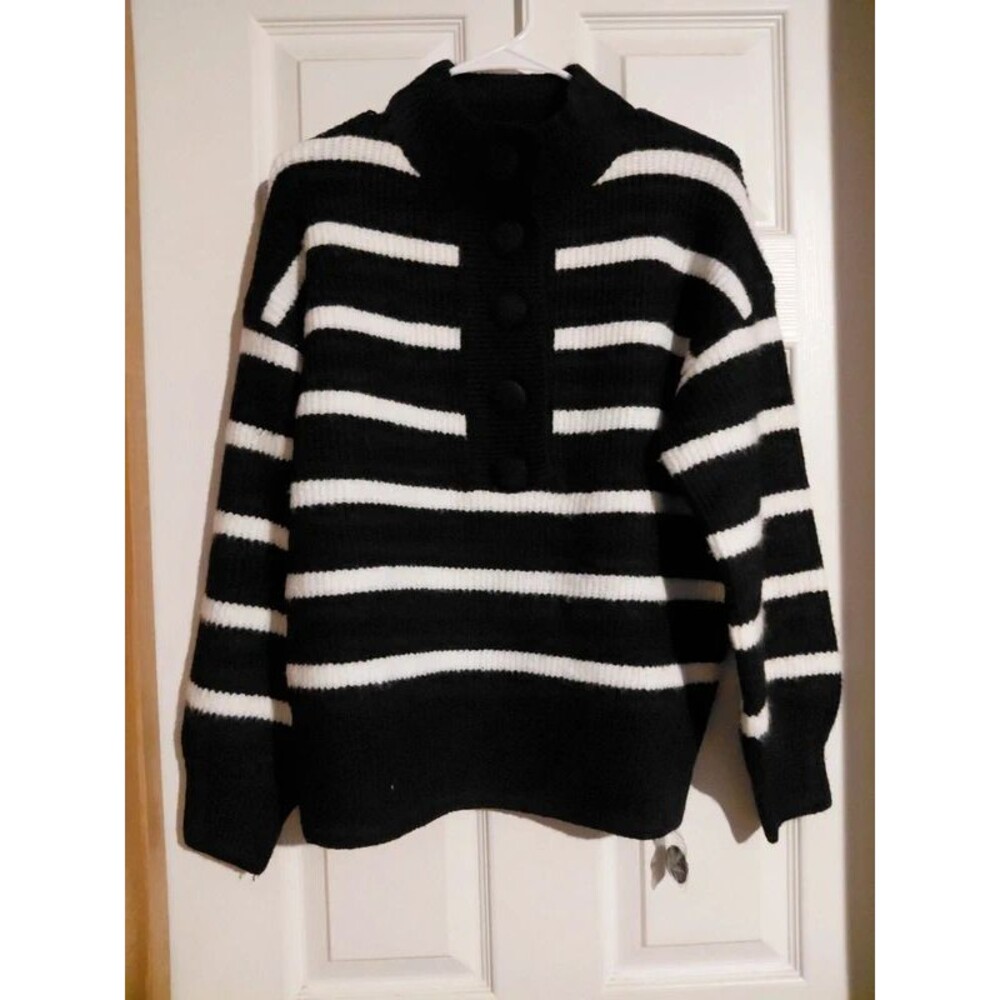 Pink Lily Sweater-S NWT